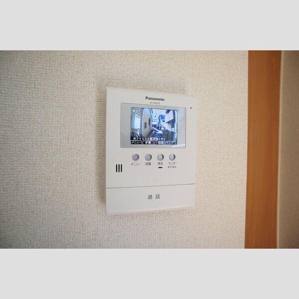 サザンカ101号室 TVモニター付きインターホン