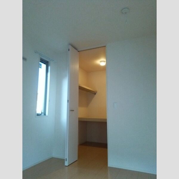 サニーヒルズⅠⅡⅢⅤ ウォークインクローゼット