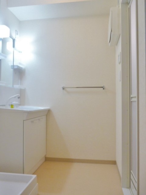 ファミーリェ希望ヶ丘　Ａ棟 ※別号室の参考写真(現況優先・仕様違いの場合あり)