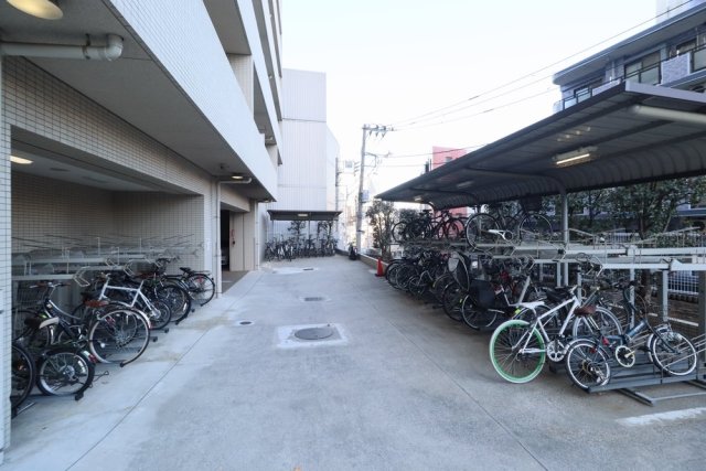 スカイコート・ヴィーダ五反田ウエスト10階 駐輪場