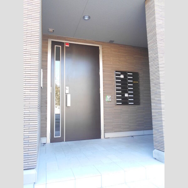 ルーエ本郷 ロビー