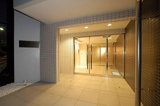 ステージグランデ西調布アジールコート1階 エントランス