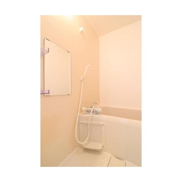 アットリラ稲毛海岸A305号室 お風呂