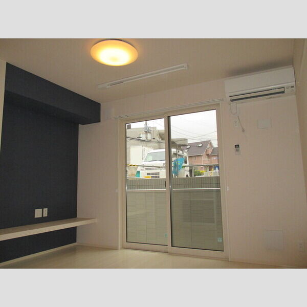 シャンブルK 居室