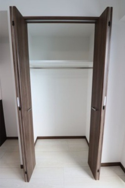 ジェノヴィア中野島4階 収納