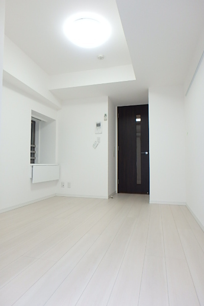 ガーラ・ステーション横濱関内2階 ホワイトフローリング仕様 洋室約6.1帖