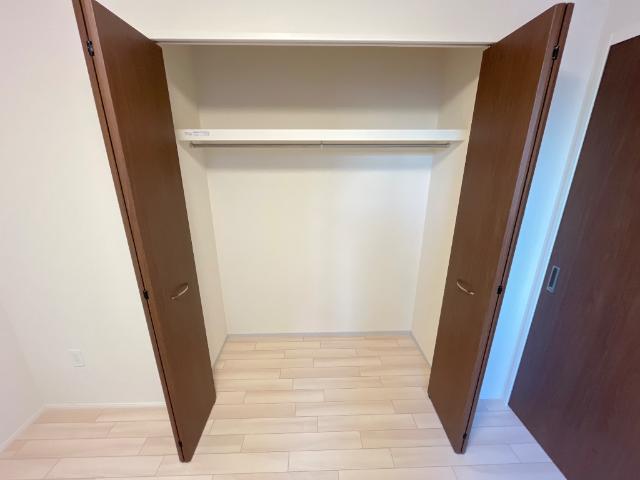 グラン・レセルバ浦和202号室 クローゼット