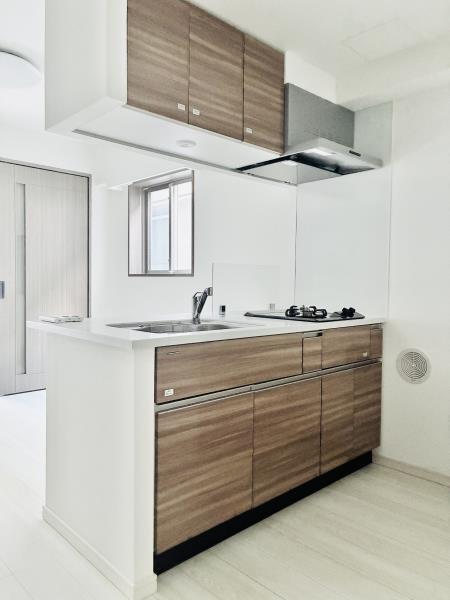 Ｄ’ｓ　ＶＡＲＩＥ三ノ輪レジデンス2階 キッチン