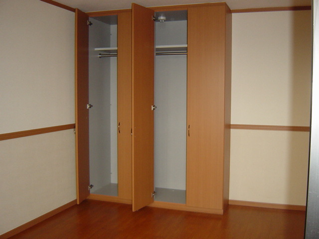 ディア フレンド ＫＯＩＺＵＭＩ クローゼット