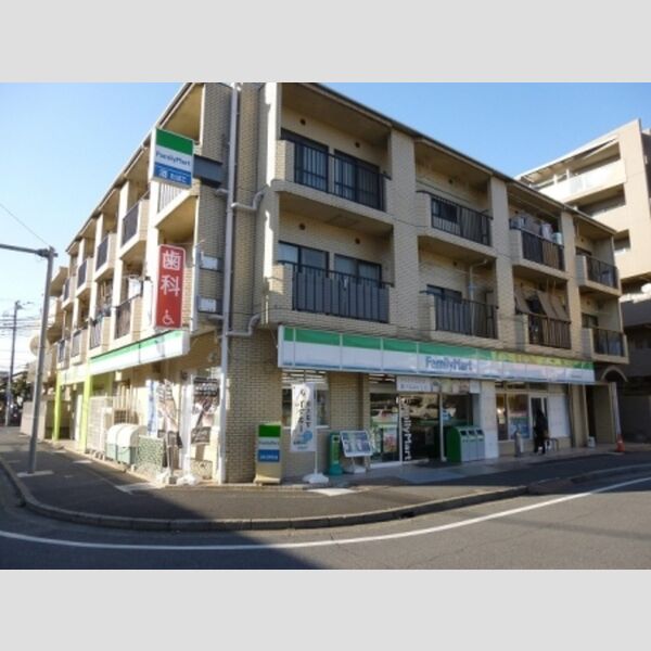 アイビーコートT203号室 ファミリーマート