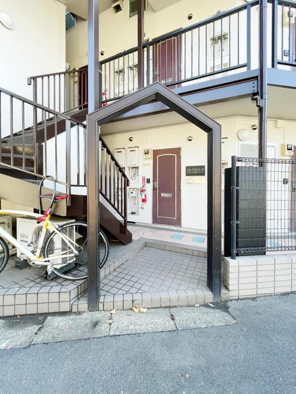 カノーブルA1階 エントランス