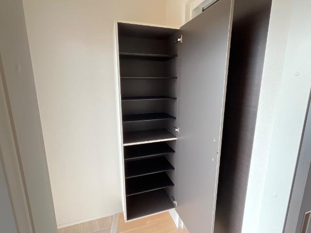 （仮称）小田原市飯泉アパート新築工事102号室 収納（イメージ）