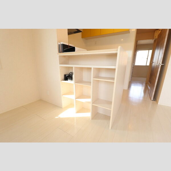 さくら館Ⅴ リビング　収納