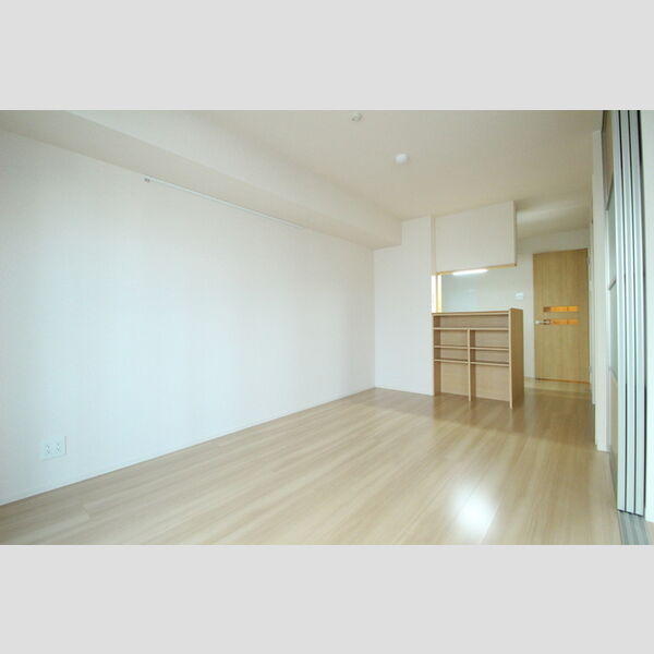 コルノリザイア 101号室　LDK