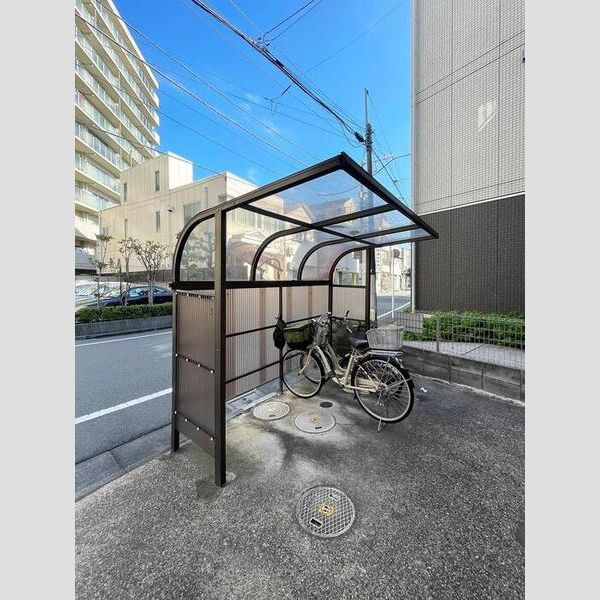サンエイトマンション 駐輪場②