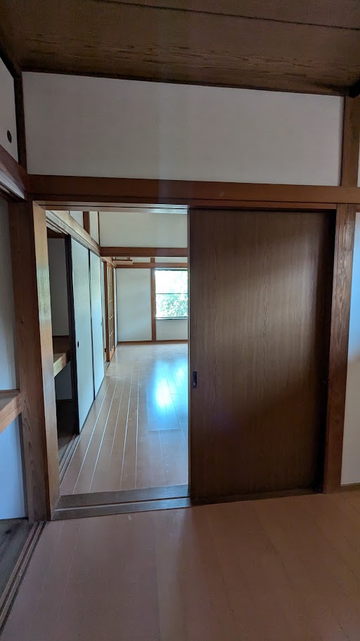 ハイツアカシヤ松戸 内観