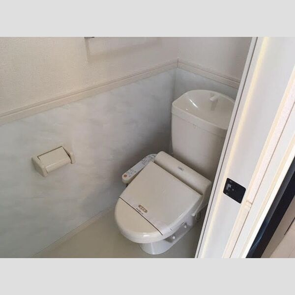 ルミエール瑞穂　壱番館102号室 温水洗浄暖房便座