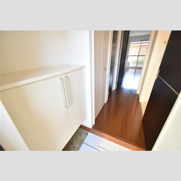 ジョアス　ミウ 玄関