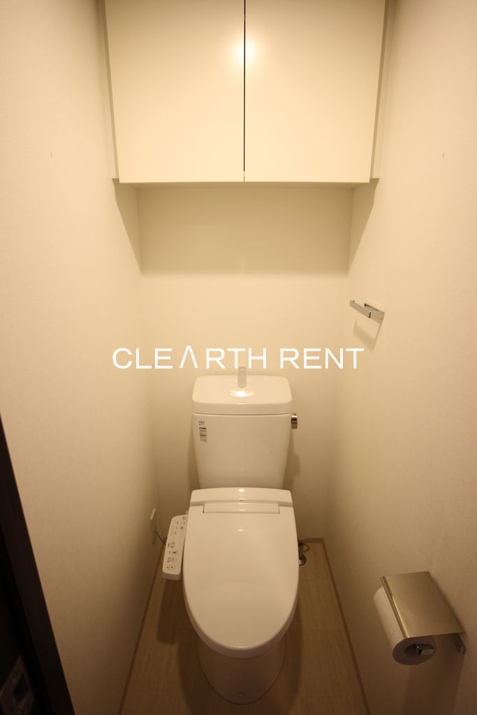 コンシェリア新橋 ＭＡＳＴＥＲ’Ｓ ＶＩＬＬＡ 清潔感あるシャワー付きトイレ