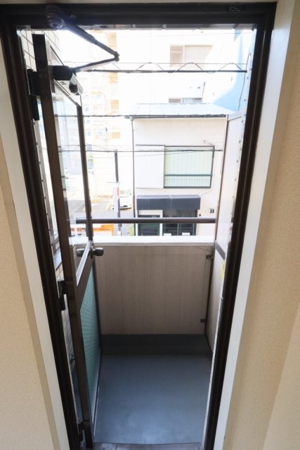 ライオンズプラザヨコハマ戸部2階 バルコニー