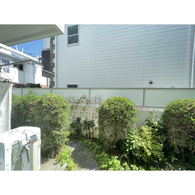 パレス等々力弐番館2階 別号室の写真です。