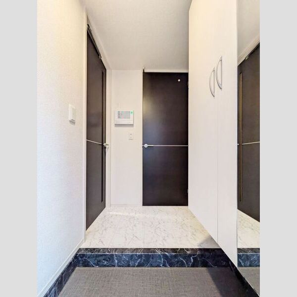 アンジュ三原台102号室 玄関