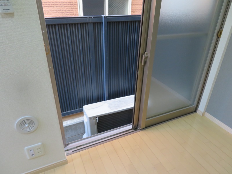 ドミール本郷台Ⅱ1階 ＊別号室の写真となります。