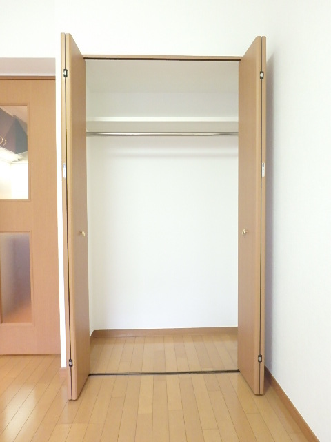 ガラ・グランディ練馬2階 専用の収納スペースです