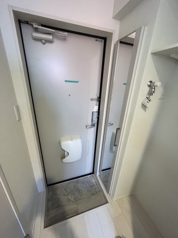 ハーモニーテラス上中里0205号室 玄関