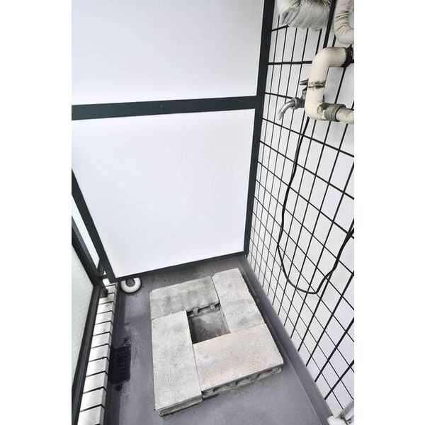 東が丘ハイツ0203号室 洗濯機置場