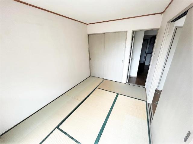 ガーデンスクエア102号室 和室