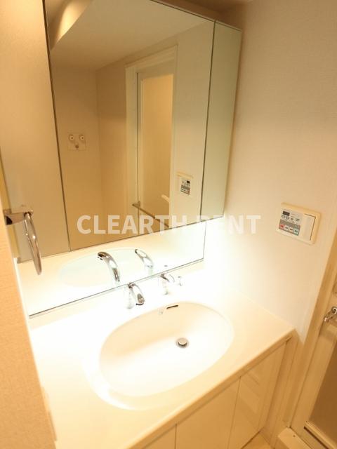 グラーサ西麻布2階 スタイリッシュな独立洗面台