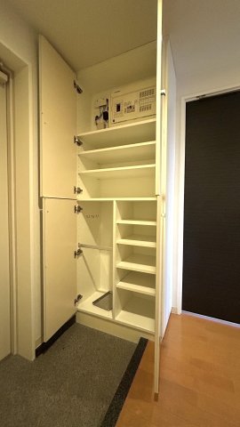 アリエさいたま新都心505号室 収納