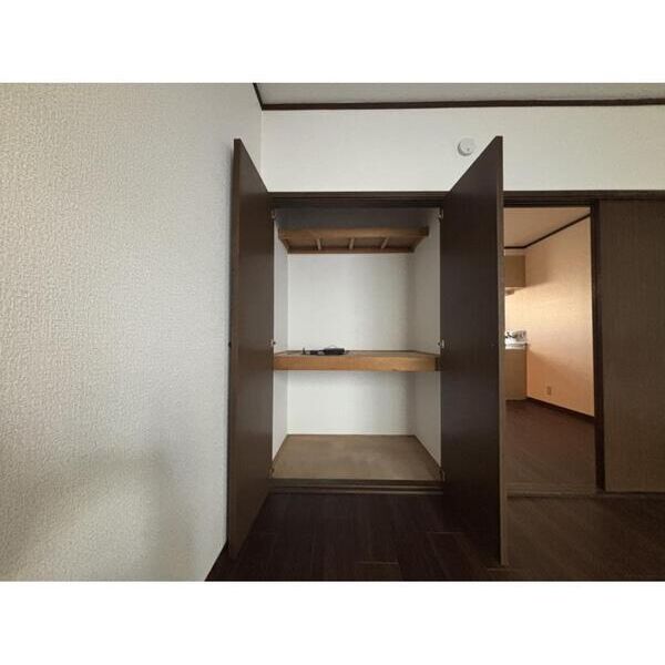 スカイブルー東海岸II リビング