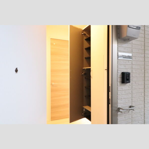 フラーリッシュ101号室 トールシューズBOX