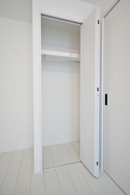 Ｔｈｅ　Ｒｅｓｉｄｅｎｃｅ　Ｎｉｈｏｎｂａｓｈｉ クローゼット（洋室）