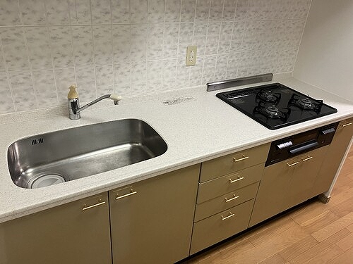 ライオンズマンション鎌倉七里ガ浜海岸3階 グリル付３口ガスコンロ