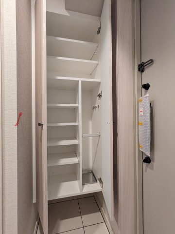 アルティザ自由が丘0203号室 収納