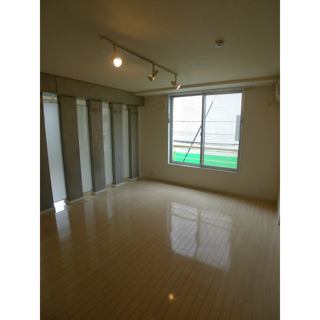 ZESTY松陰神社 内観