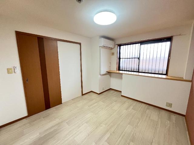 ガーデンヒルズNAKAYAMA壱番館 洋室