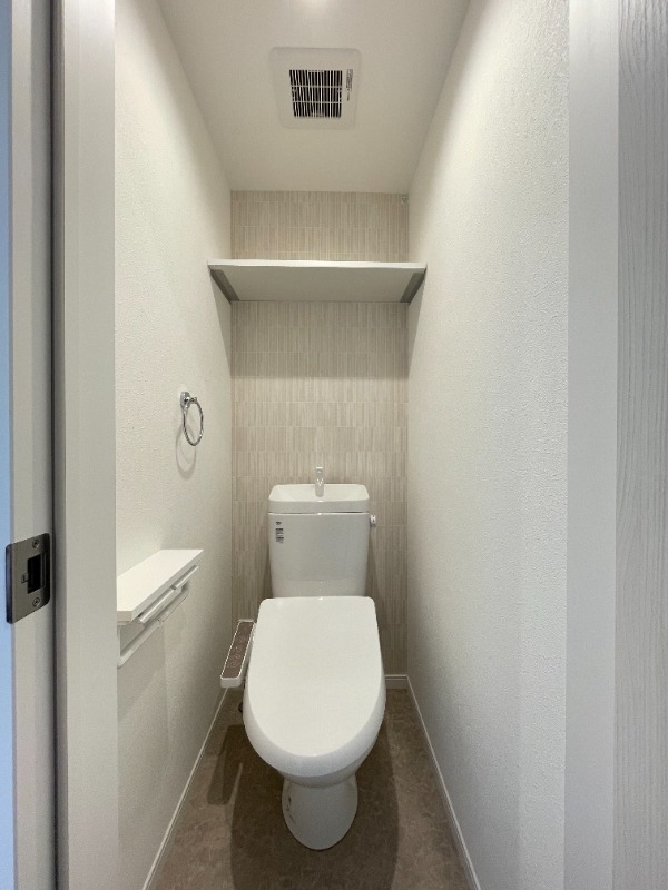 アットリラ八千代台西A3階 トイレ
