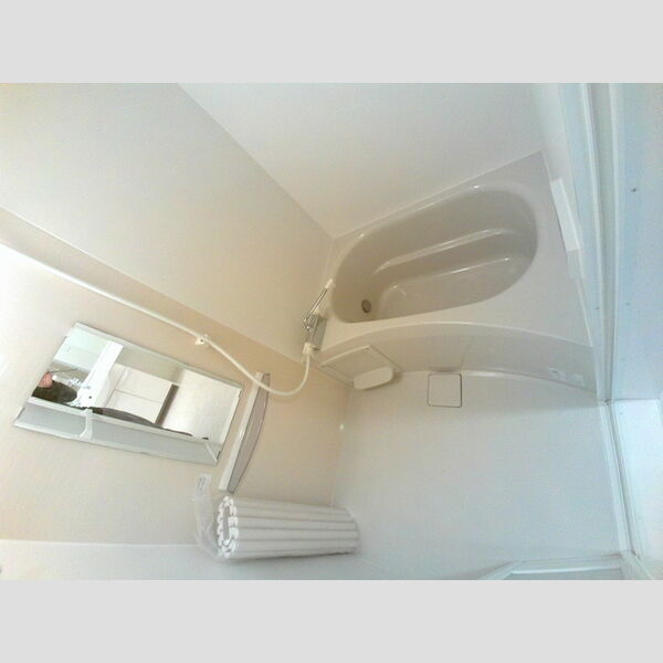 コート港南中央106号室 浴室換気乾燥機付バスルーム