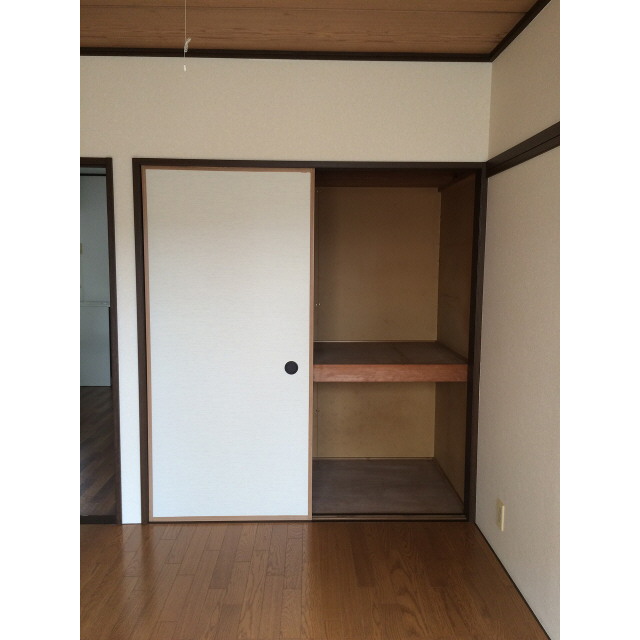 つるやハイツ 内観