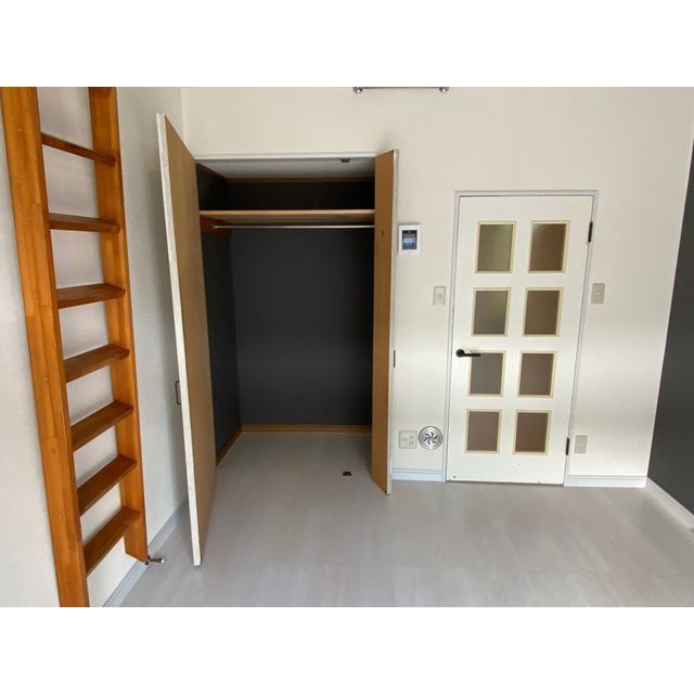 ヤングヒルズ越谷Ⅱ211号室 内観