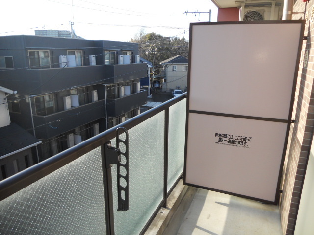 ドエル・ミョウセイ バルコニー