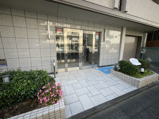 クレシェンド エントランス