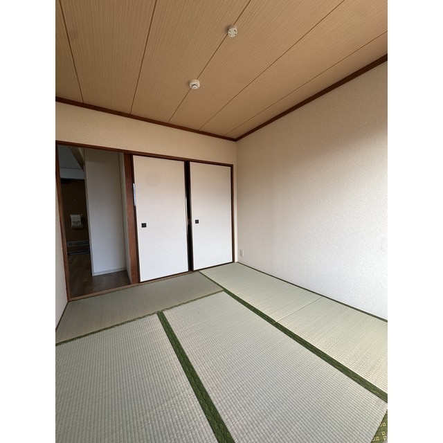 コーポ緑ヶ丘A棟205号室 内観