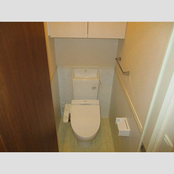 リバーサイド・レジデンス201号室 温水洗浄暖房便座