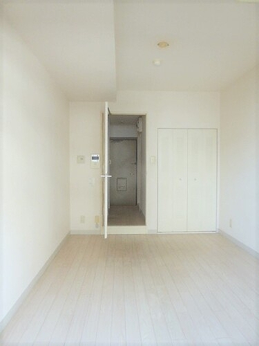 ライオンズマンション川崎貝塚第２ 洋室　※前回募集時2022年1月撮影