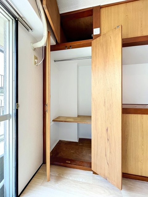 オーク菊名マンション2階 収納